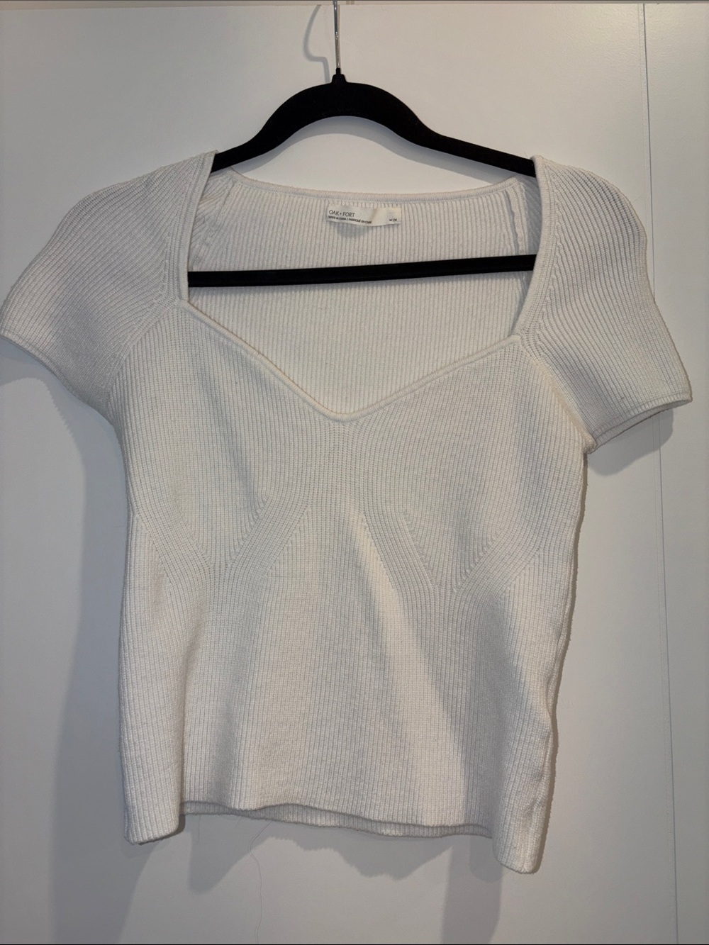 OAK + FORT White Ribbed Sweetheart Crop Top